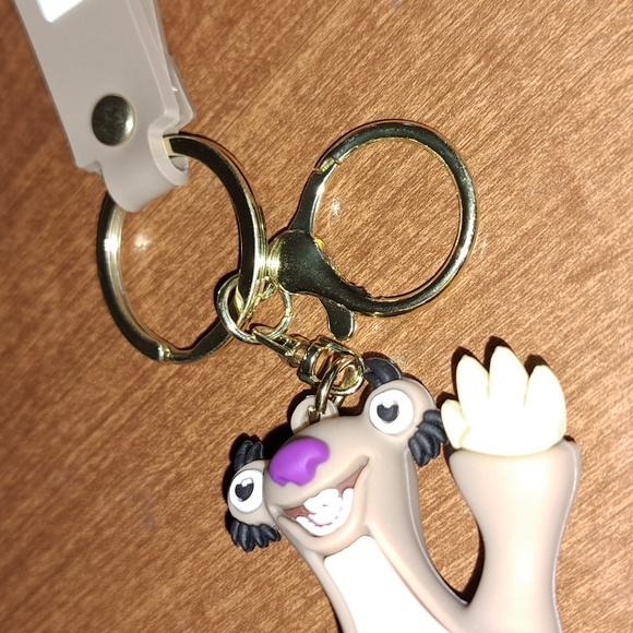 Sid from ice age keychain/ BUNDLE ONLY 2or more items - Picture 4 of 5